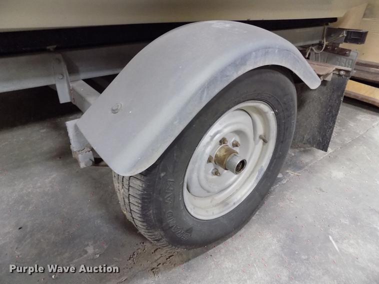 image for item DE1186 1985 Bayliner Capri boat with trailer