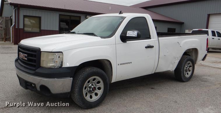 image for item DE3555 2008 GMC Sierra 1500 pickup truck