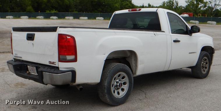 image for item DE3555 2008 GMC Sierra 1500 pickup truck