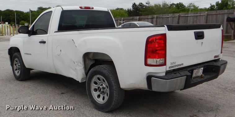 image for item DE3555 2008 GMC Sierra 1500 pickup truck