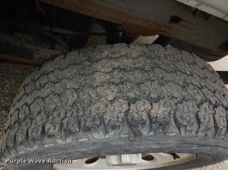 image for item DE3555 2008 GMC Sierra 1500 pickup truck