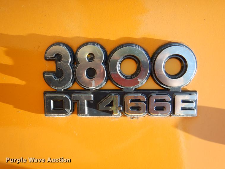 image for item DE3928 International DT466E six cylinder diesel engine