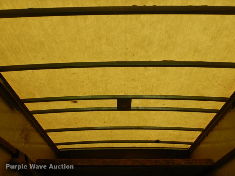 image for item DE3955 2006 Ford E350 Super Duty box van