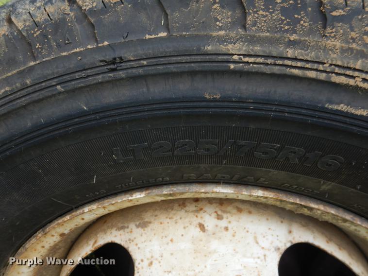 image for item DE3955 2006 Ford E350 Super Duty box van