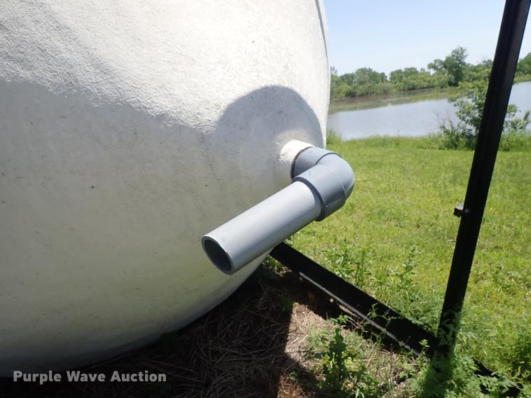 image for item DE5357 Fiberglass tank