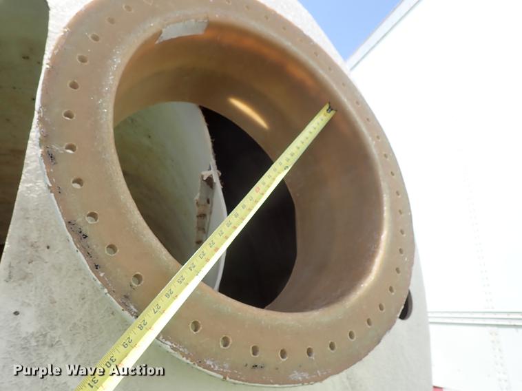 image for item DE5357 Fiberglass tank