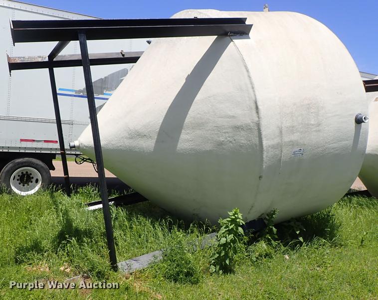 image for item DE5358 Fiberglass tank