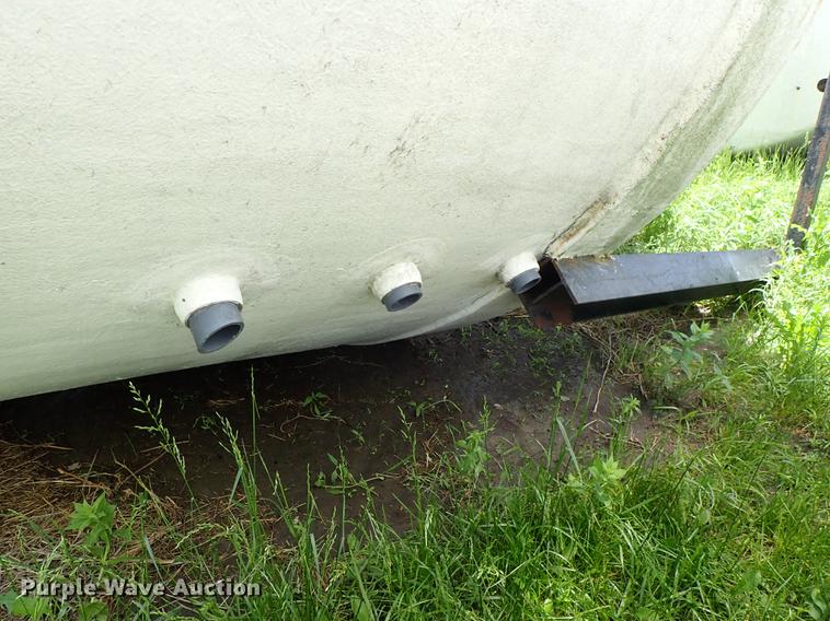 image for item DE5358 Fiberglass tank