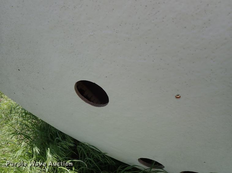 image for item DE5358 Fiberglass tank