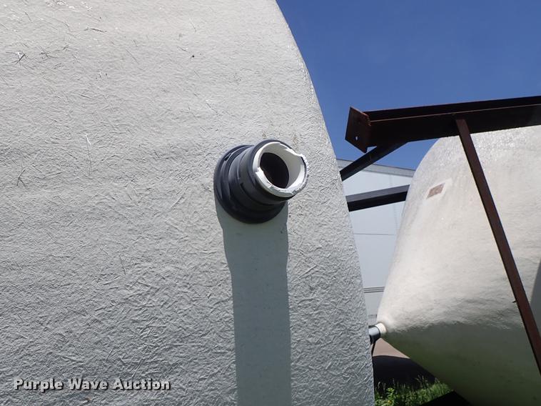 image for item DE5358 Fiberglass tank