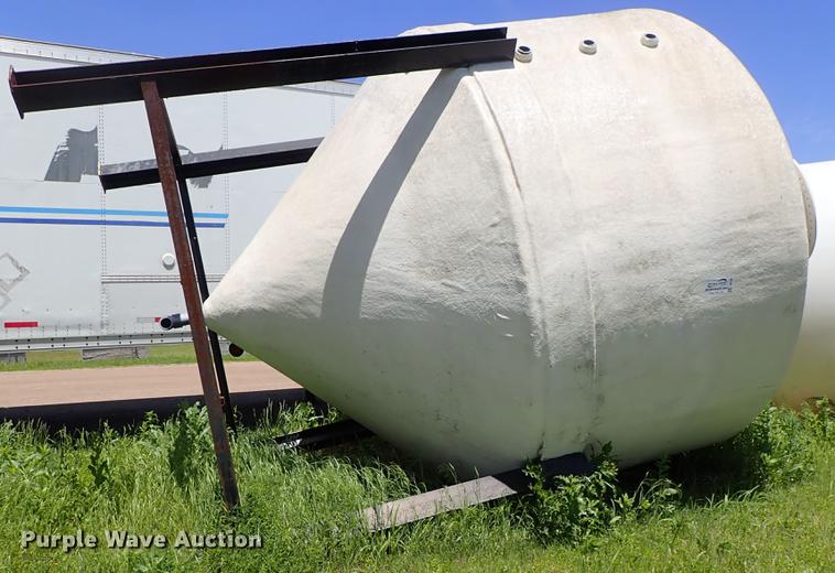image for item DE5359 Fiberglass tank