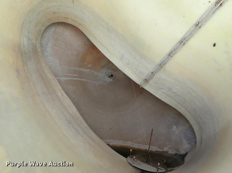 image for item DE5359 Fiberglass tank