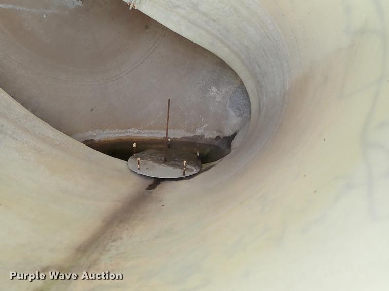 image for item DE5359 Fiberglass tank