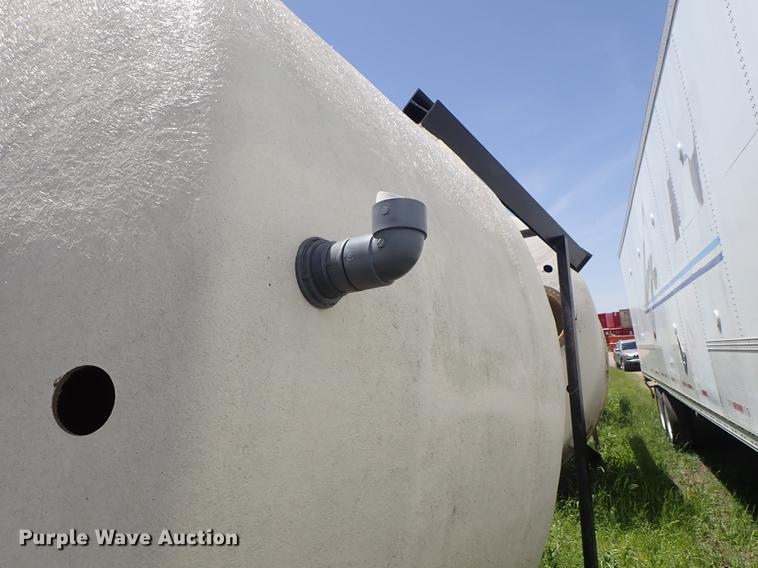 image for item DE5359 Fiberglass tank