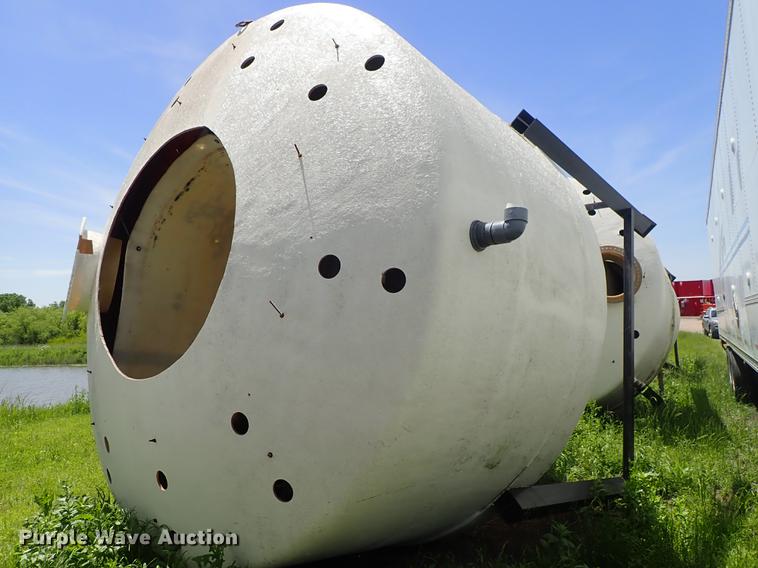 image for item DE5359 Fiberglass tank