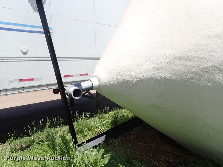 image for item DE5359 Fiberglass tank