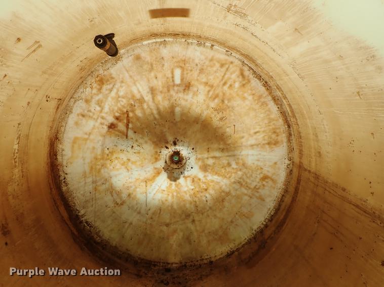 image for item DE5362 Poly tank