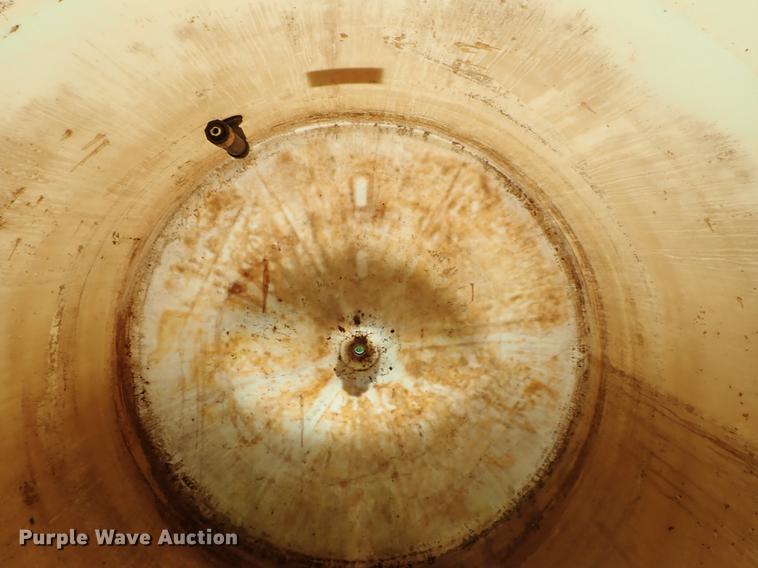 image for item DE5362 Poly tank