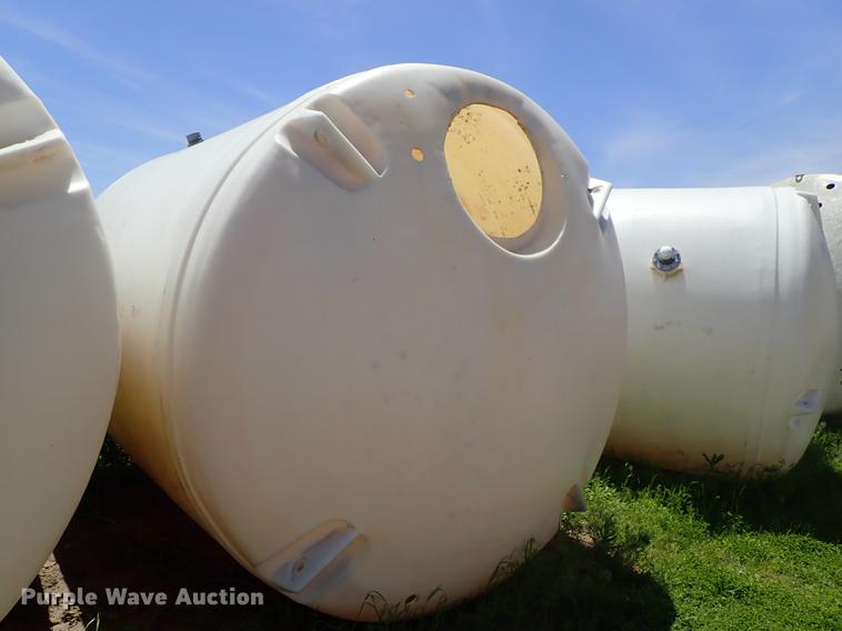 image for item DE5362 Poly tank