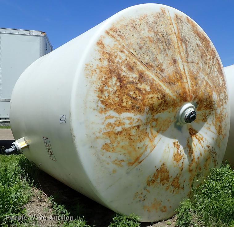 image for item DE5363 Poly tank