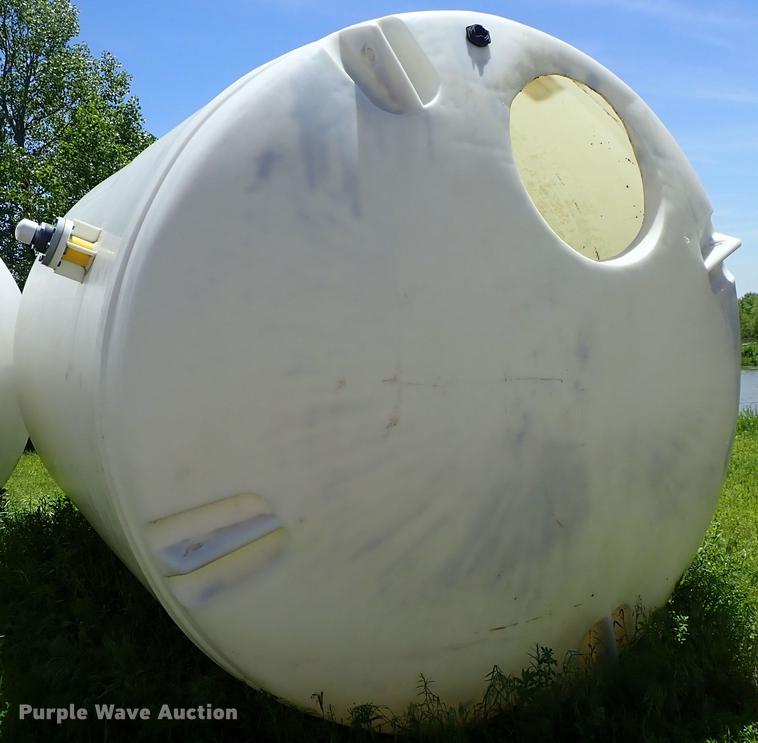 image for item DE5363 Poly tank