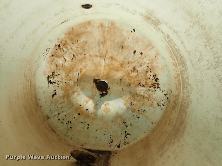 image for item DE5363 Poly tank