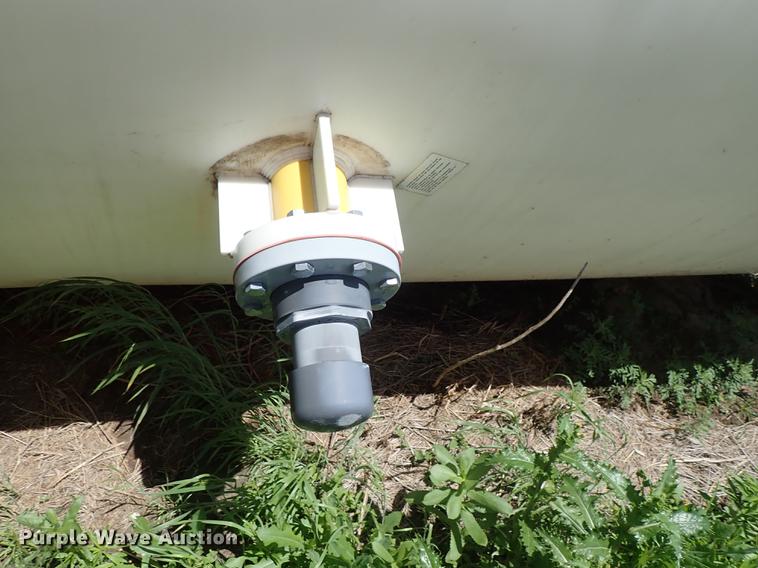 image for item DE5363 Poly tank