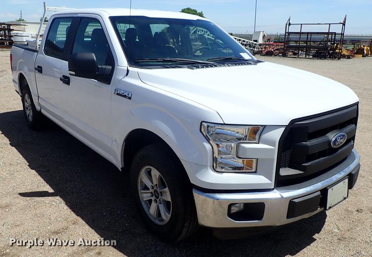 image for item DE5365 2015 Ford F150 Super Crew pickup truck