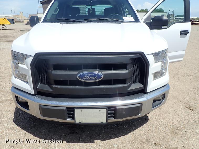 image for item DE5365 2015 Ford F150 Super Crew pickup truck