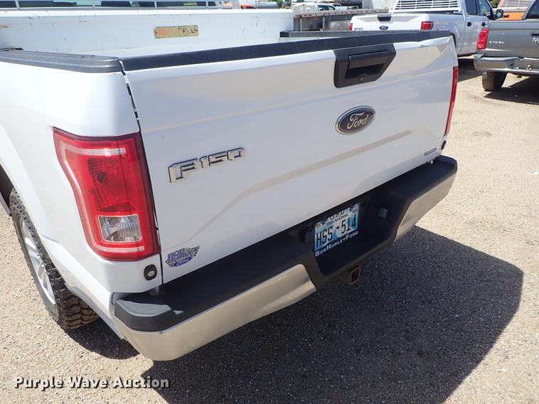 image for item DE5365 2015 Ford F150 Super Crew pickup truck