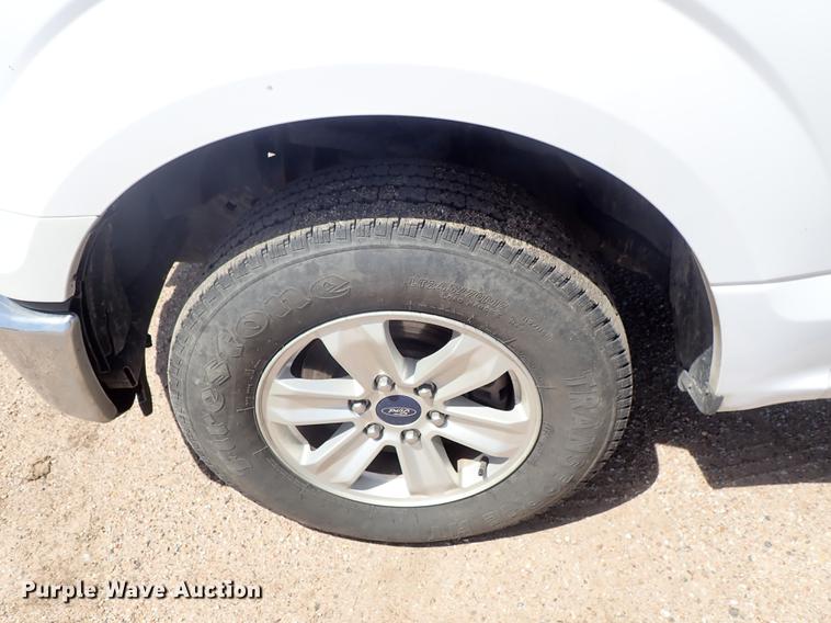 image for item DE5365 2015 Ford F150 Super Crew pickup truck