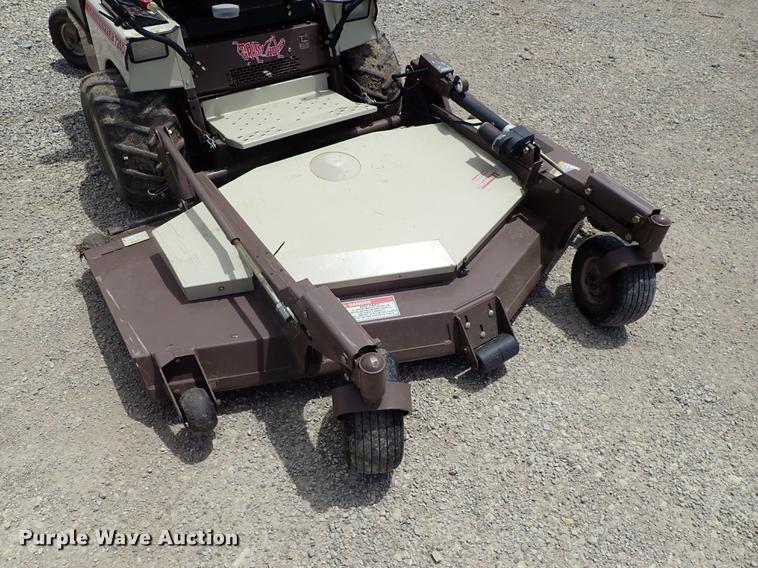 image for item DE5381 2015 Grasshopper 725D ZTR lawn mower