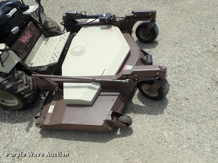 image for item DE5381 2015 Grasshopper 725D ZTR lawn mower