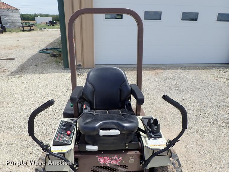 image for item DE5381 2015 Grasshopper 725D ZTR lawn mower