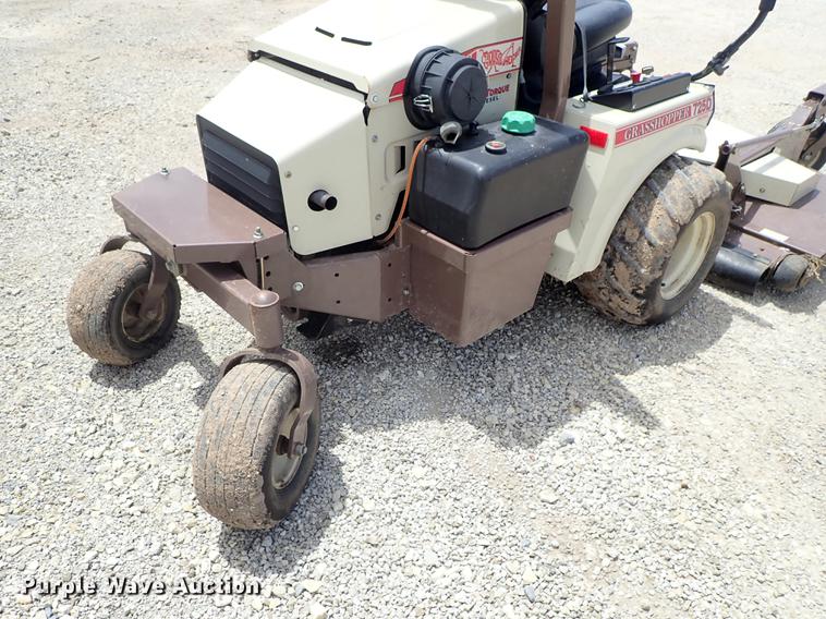 image for item DE5381 2015 Grasshopper 725D ZTR lawn mower