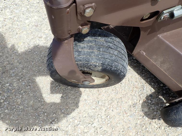 image for item DE5381 2015 Grasshopper 725D ZTR lawn mower