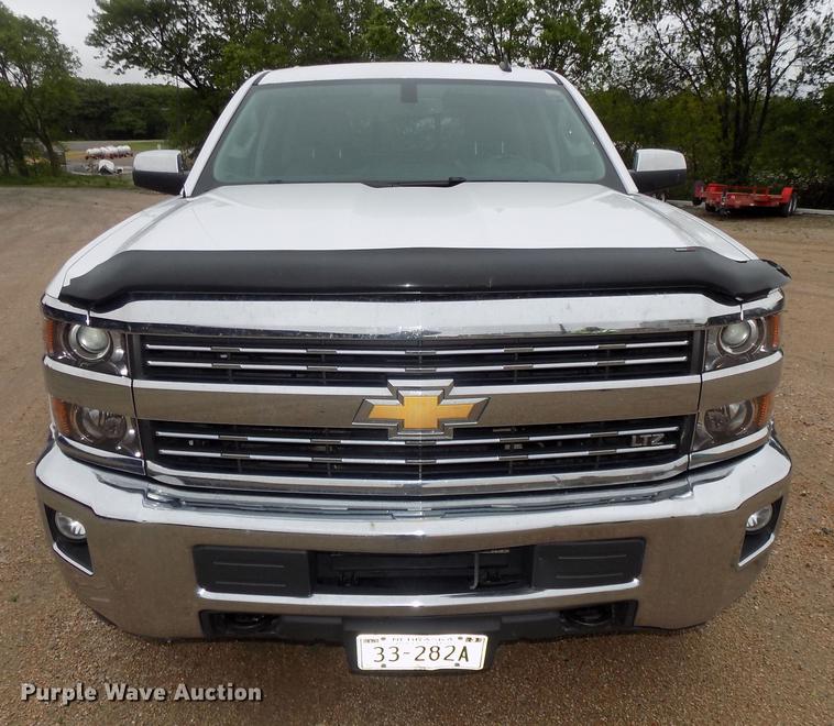 image for item DE7681 2015 Chevrolet Silverado 2500HD LTZ Crew Cab pickup truck