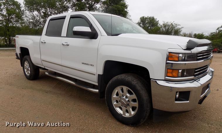 image for item DE7681 2015 Chevrolet Silverado 2500HD LTZ Crew Cab pickup truck