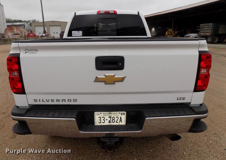 image for item DE7681 2015 Chevrolet Silverado 2500HD LTZ Crew Cab pickup truck