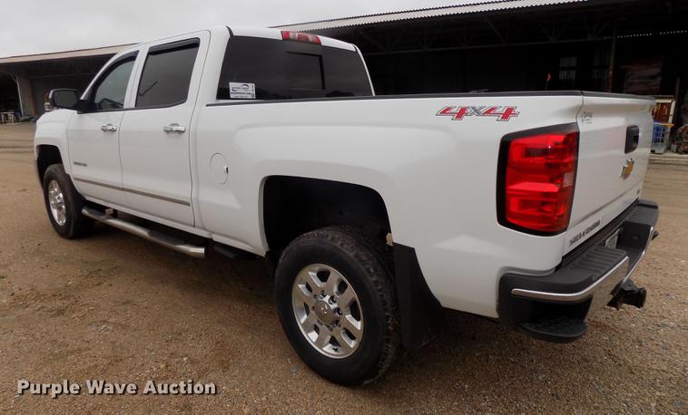 image for item DE7681 2015 Chevrolet Silverado 2500HD LTZ Crew Cab pickup truck