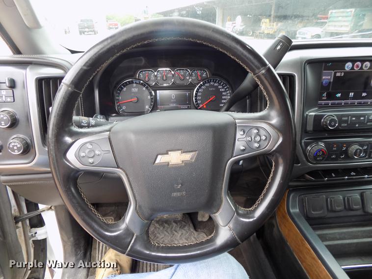 image for item DE7681 2015 Chevrolet Silverado 2500HD LTZ Crew Cab pickup truck