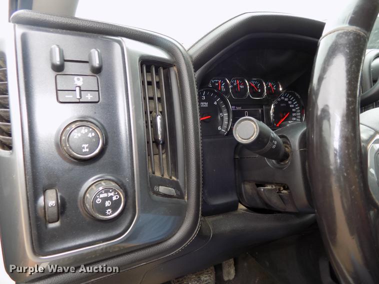 image for item DE7681 2015 Chevrolet Silverado 2500HD LTZ Crew Cab pickup truck