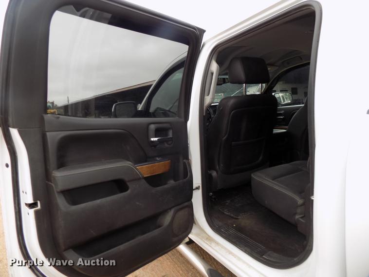 image for item DE7681 2015 Chevrolet Silverado 2500HD LTZ Crew Cab pickup truck