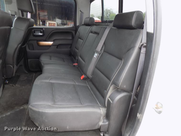 image for item DE7681 2015 Chevrolet Silverado 2500HD LTZ Crew Cab pickup truck