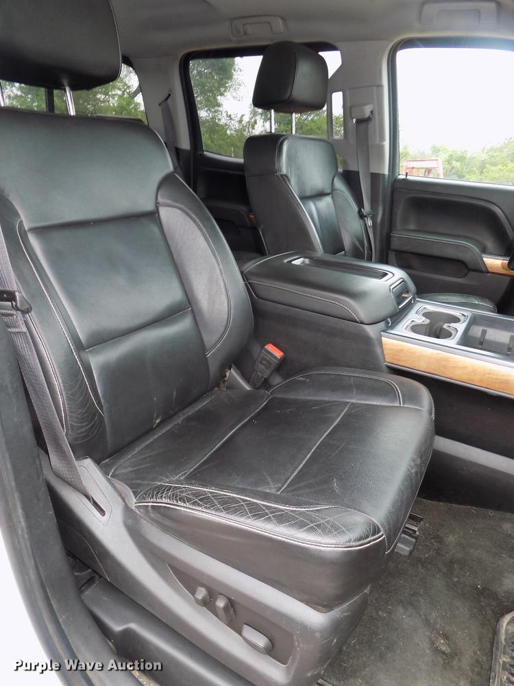 image for item DE7681 2015 Chevrolet Silverado 2500HD LTZ Crew Cab pickup truck