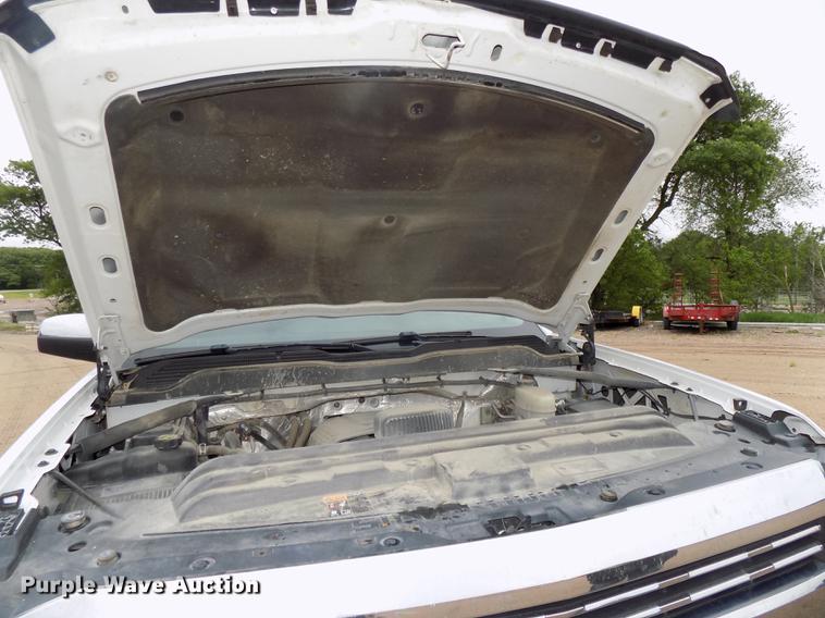 image for item DE7681 2015 Chevrolet Silverado 2500HD LTZ Crew Cab pickup truck