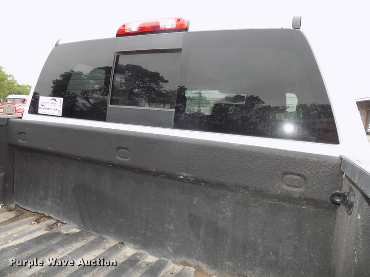 image for item DE7681 2015 Chevrolet Silverado 2500HD LTZ Crew Cab pickup truck