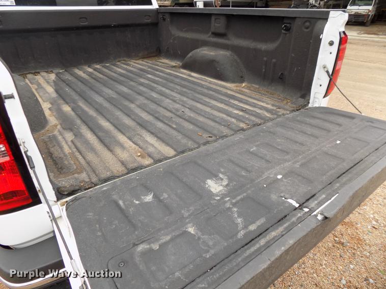 image for item DE7681 2015 Chevrolet Silverado 2500HD LTZ Crew Cab pickup truck