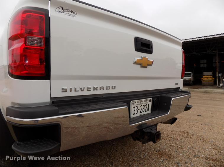 image for item DE7681 2015 Chevrolet Silverado 2500HD LTZ Crew Cab pickup truck