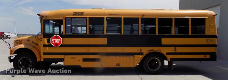 image for item DE7682 1997 International 3800 school bus